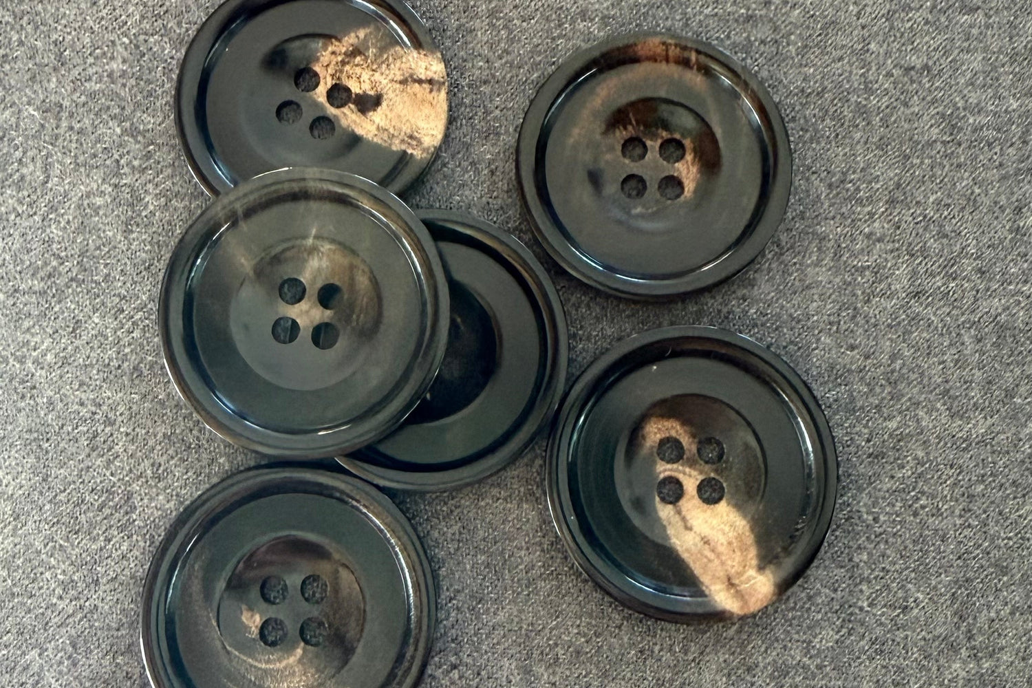 Horn Buttons