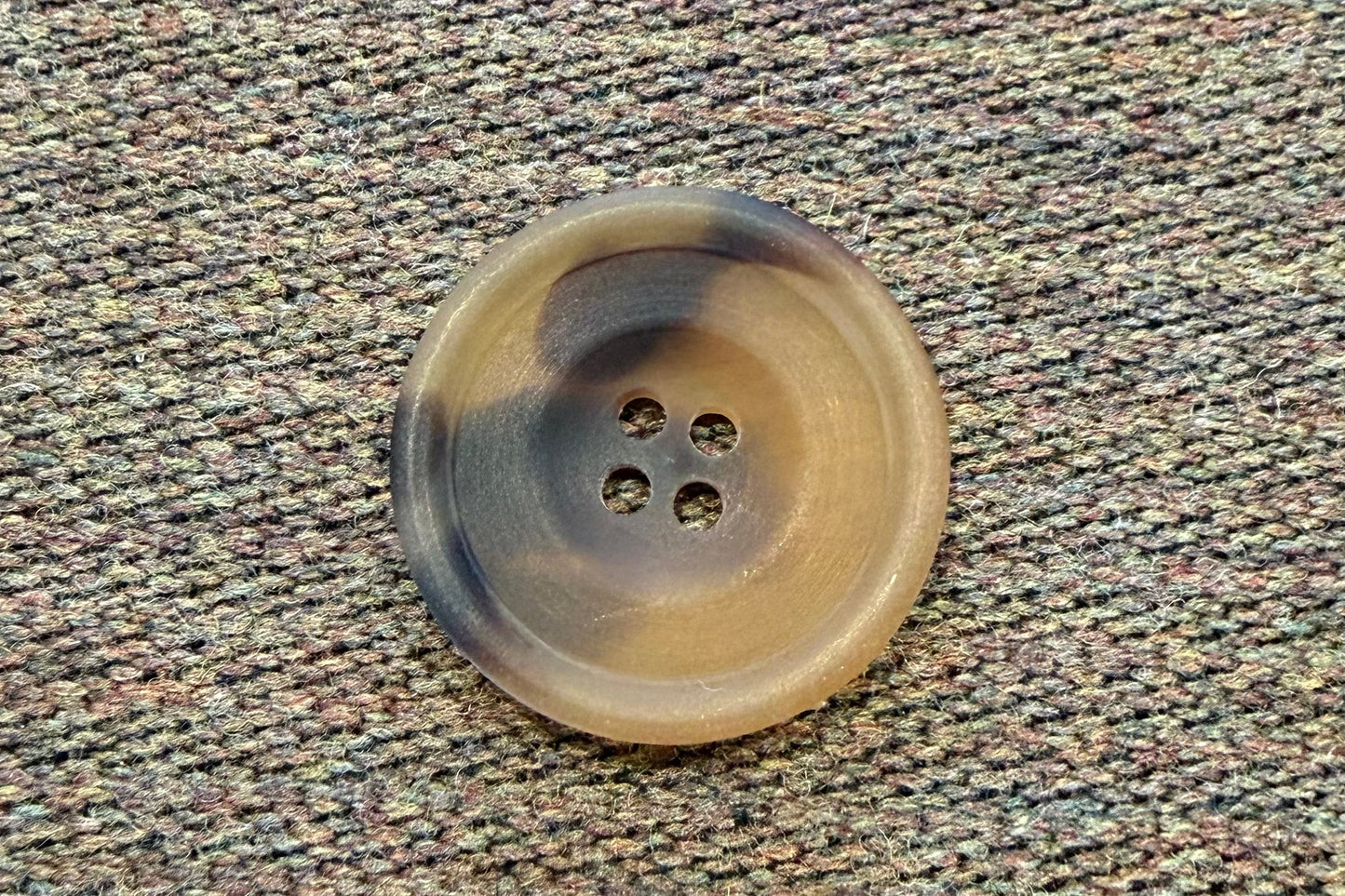 Bouton de Trench-Coat à Finition Mate en Trois Tailles