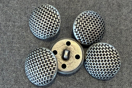 Bouton en métal texturé maillé