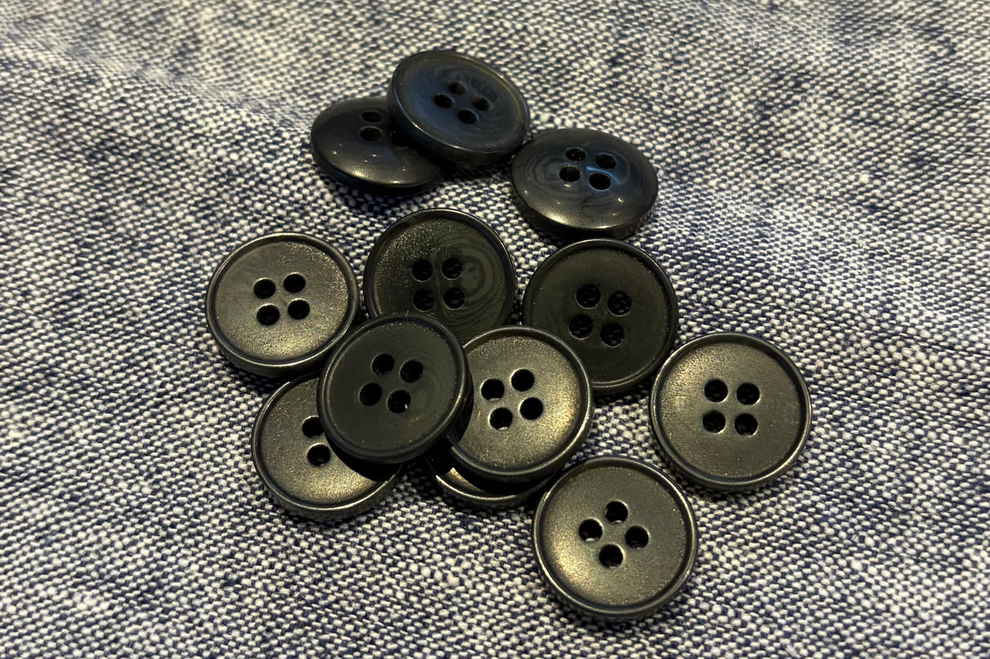 Bouton gris foncé basique (ensemble)