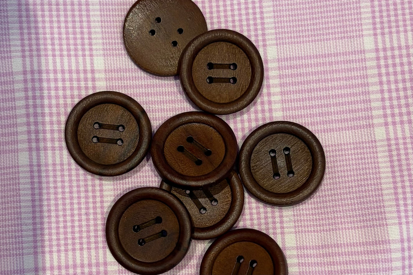Bouton en bois d'olivier