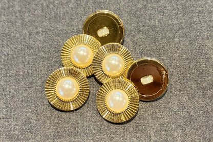 Bouton à queue orné d'or et de perles (lot de 6)