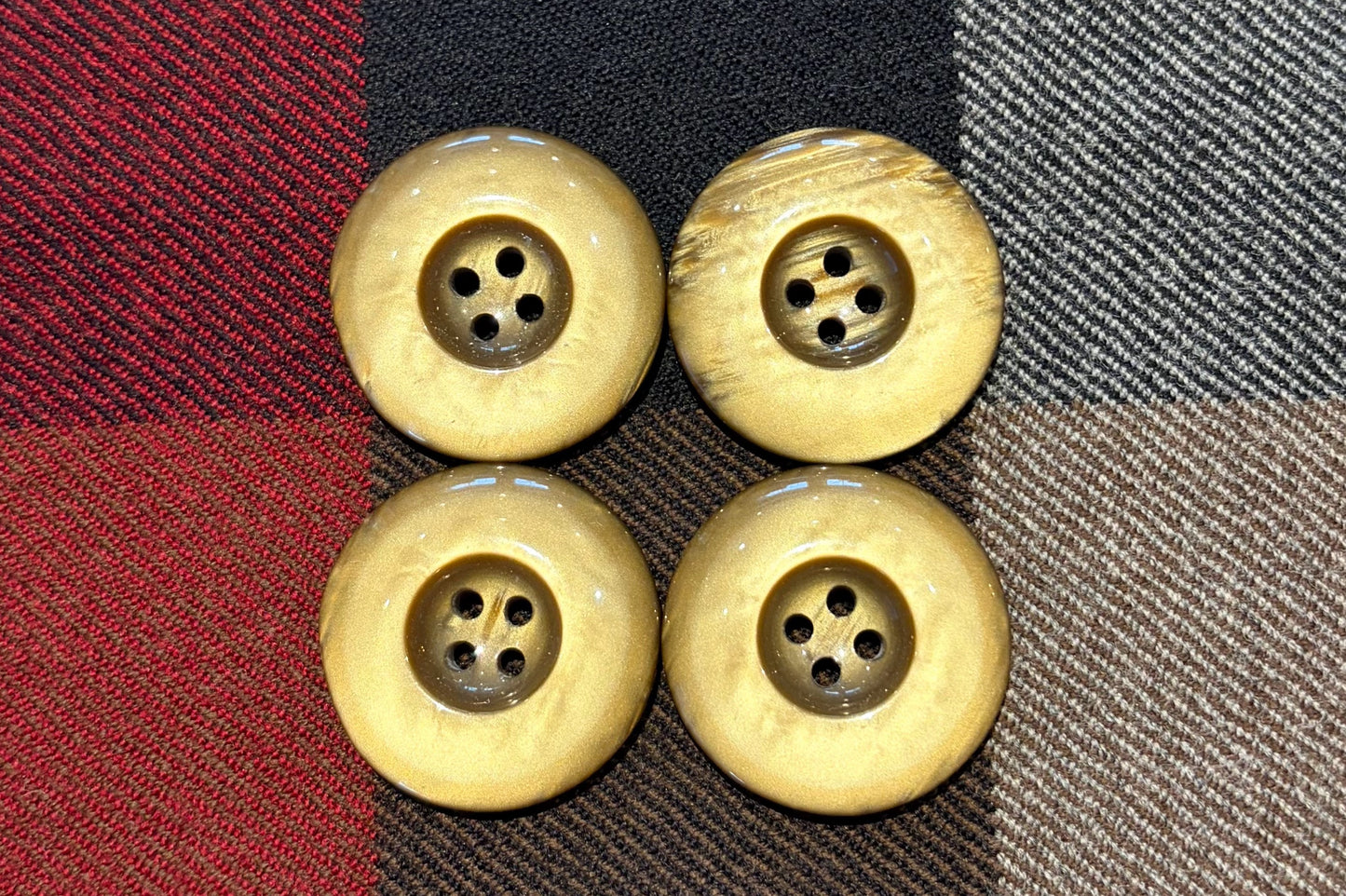 Bouton en résine (lot de 4)