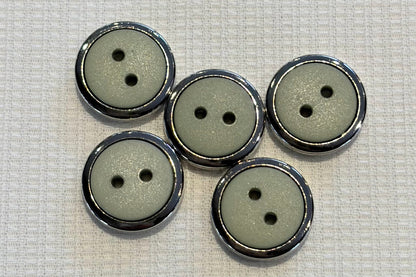 Bouton en résine avec cadre argenté (cinq couleurs)