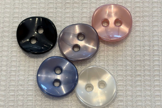 Bouton de chemise ondulé en plastique (cinq couleurs)