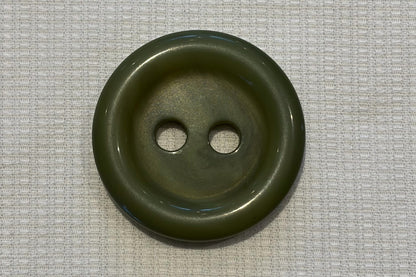 Bouton en résine (deux tailles, plusieurs couleurs)