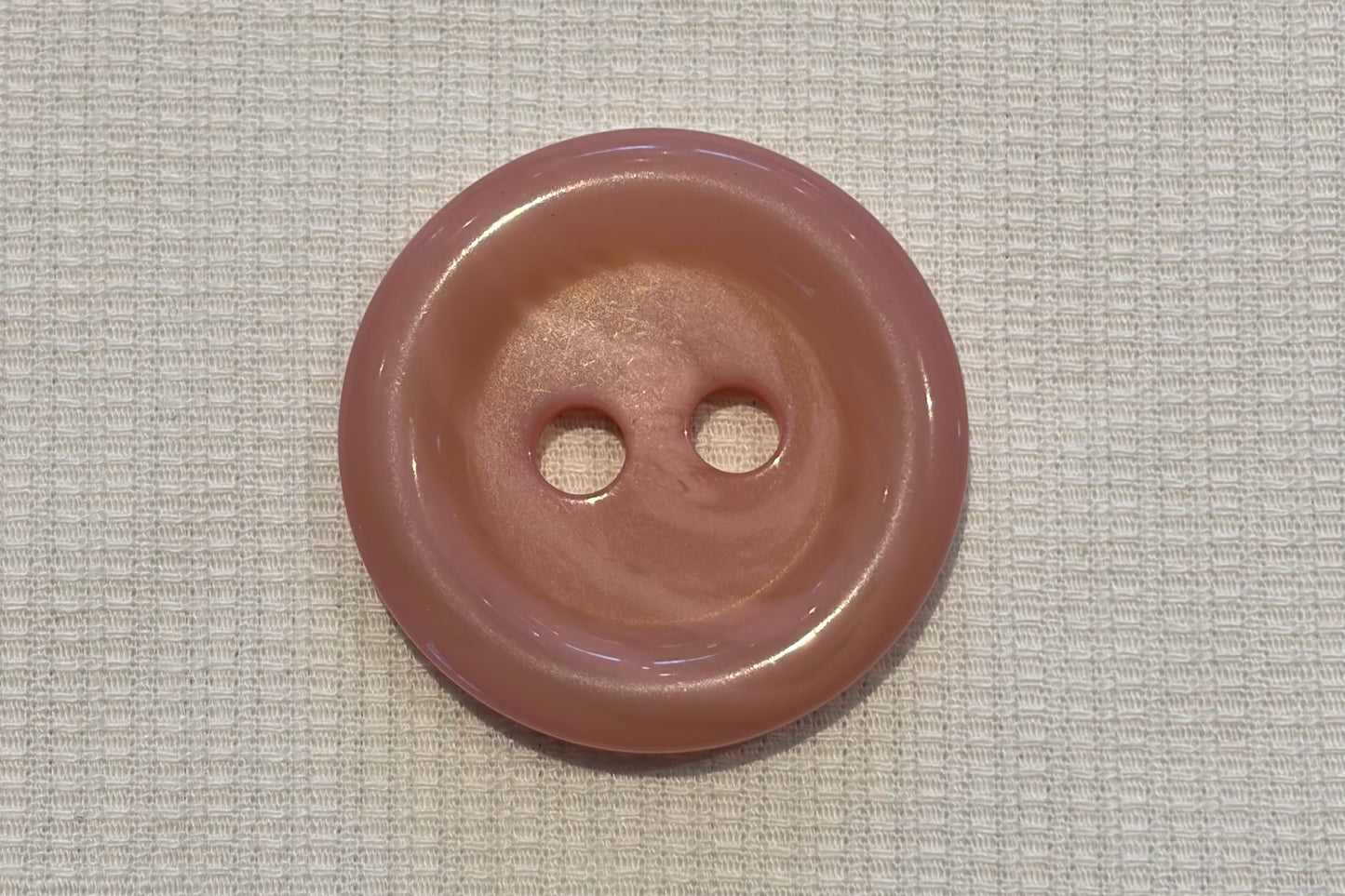 Bouton en résine (deux tailles, plusieurs couleurs)